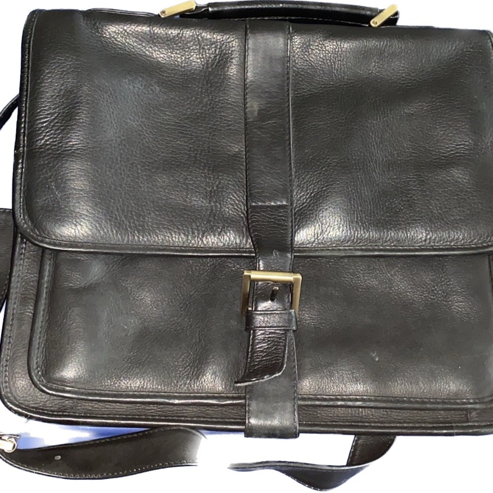 EUC-CLAVA GENUINE LEATHER BRIEFCASE